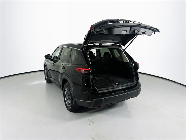 2025 Nissan Rogue S photo 21