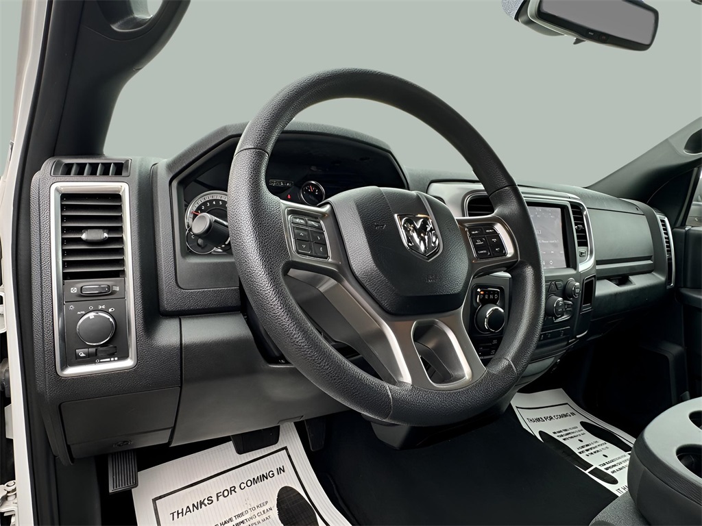 2021 Ram 1500 Classic Warlock photo 9
