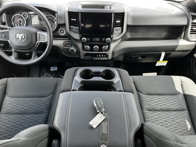 2025 Ram 1500 Tradesman photo 6