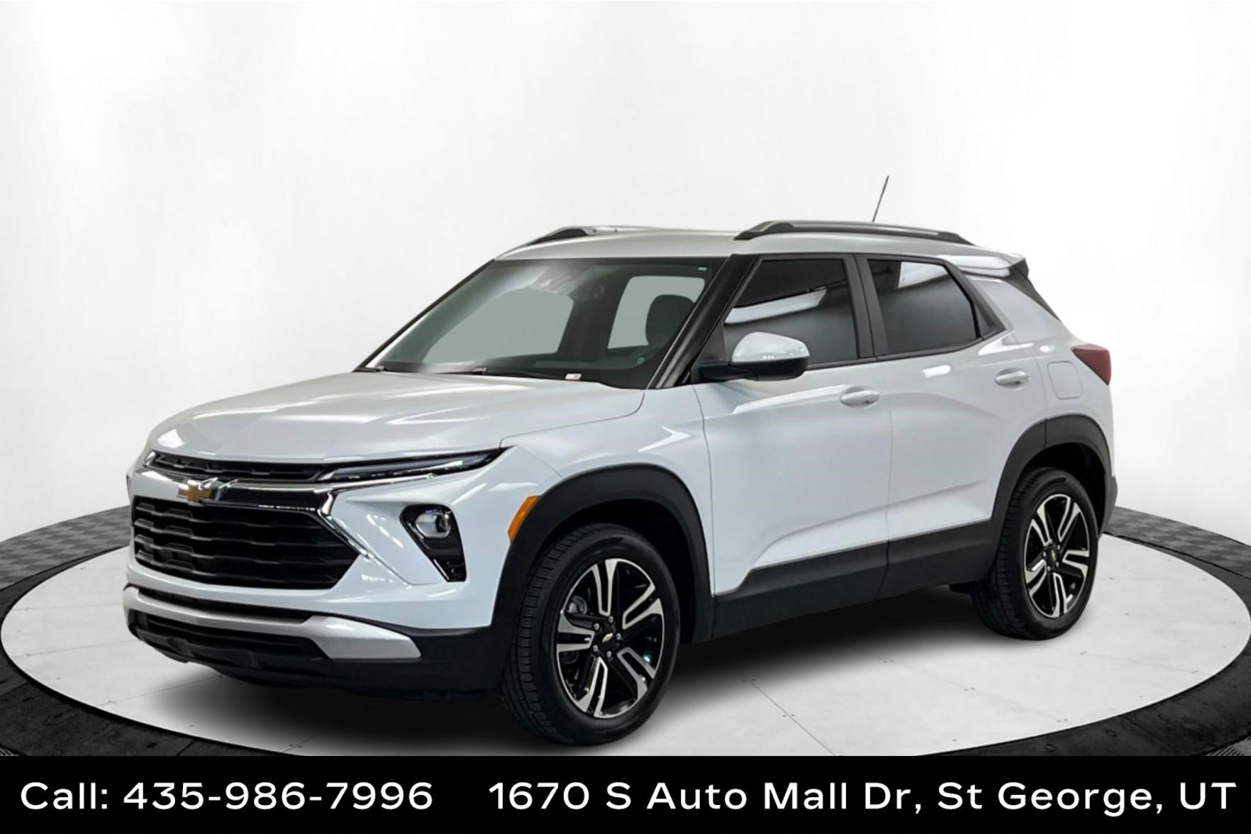 New 2025 Summit White Chevrolet LT image 1