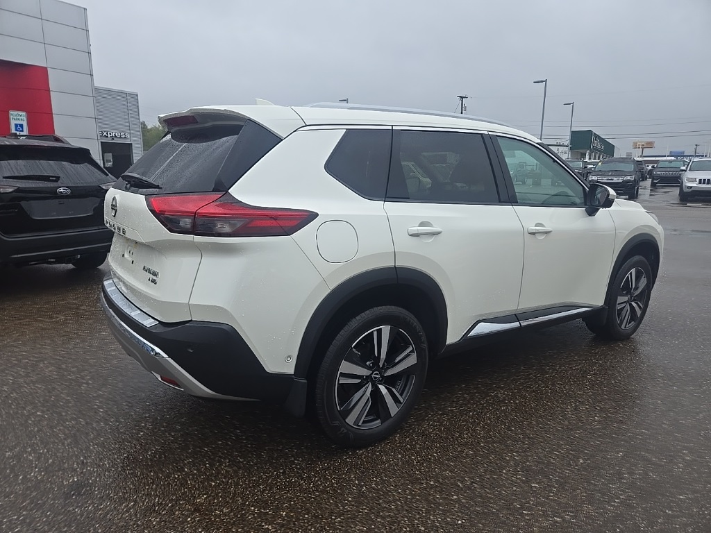 2023 Nissan Rogue Platinum photo 7