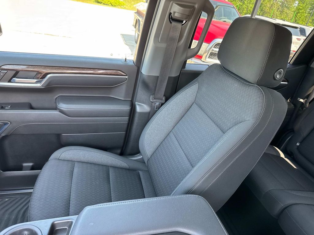 2023 Gmc Sierra 1500 Elevation photo 13