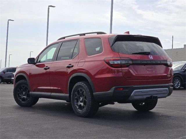 2025 Honda Pilot TrailSport photo 5