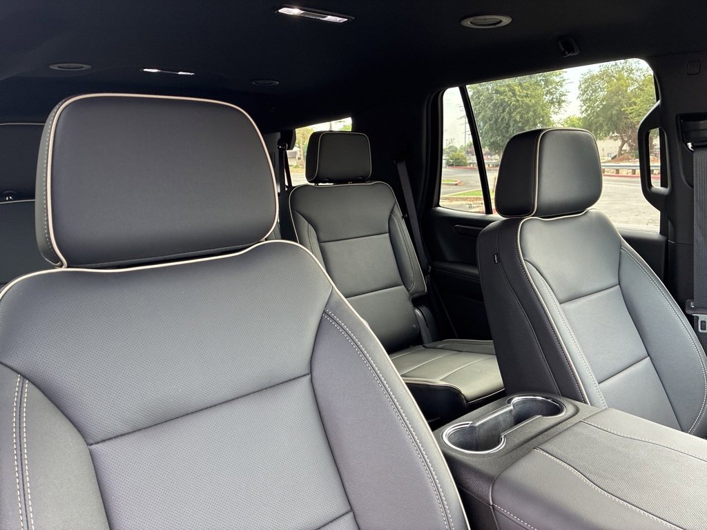 2025 Chevrolet Tahoe Premier photo 28