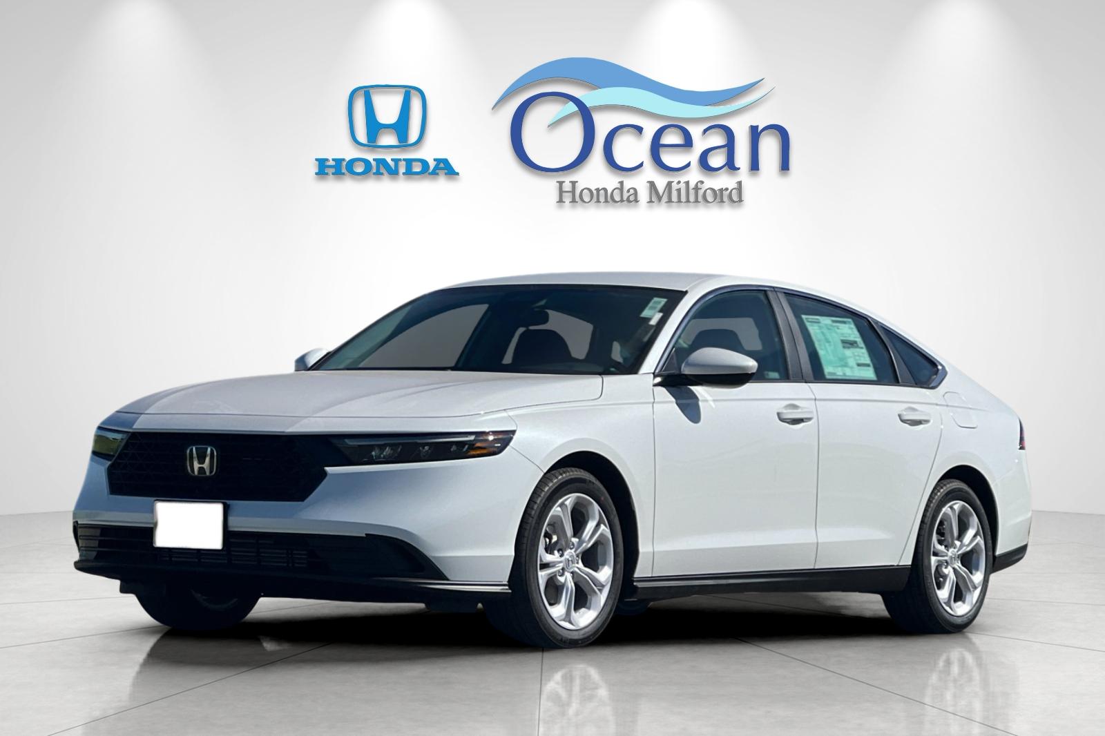 2025 Honda Accord LX's photo