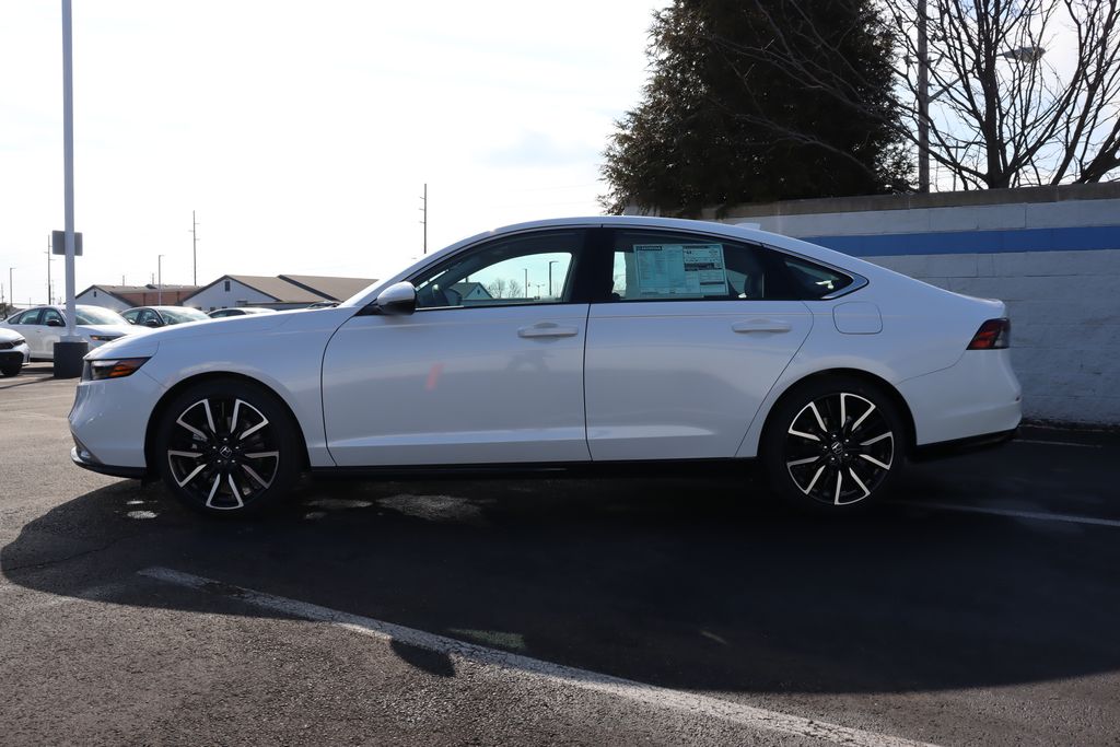 2025 Honda Accord Hybrid Touring photo 2