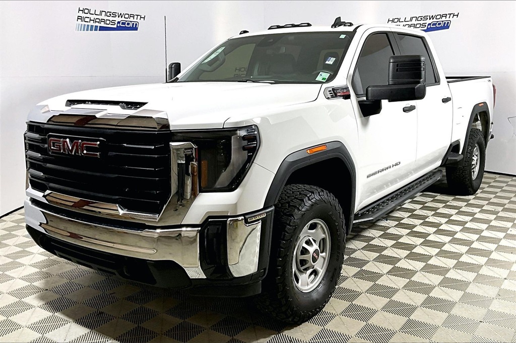 2025 GMC Sierra 2500HD Pro's photo