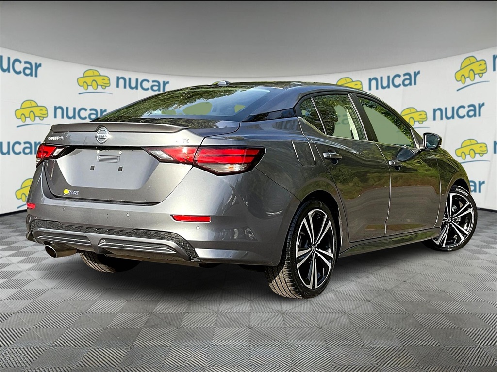 2022 Nissan Sentra SR photo 6