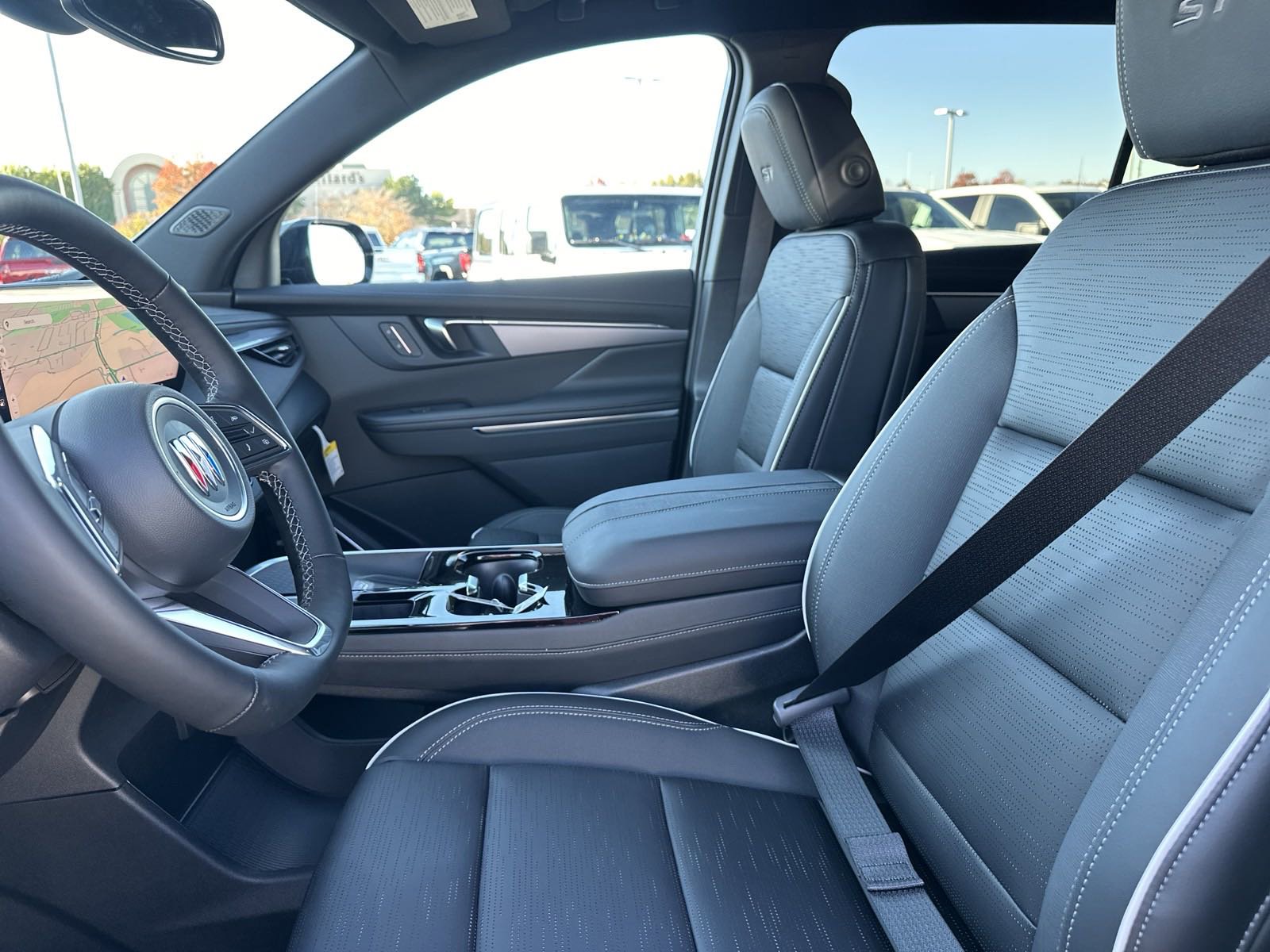 2025 Buick Enclave Sport Touring photo 4