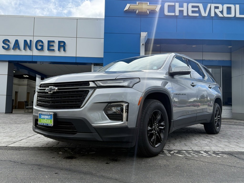 2023 Chevrolet Traverse Cloth photo 3
