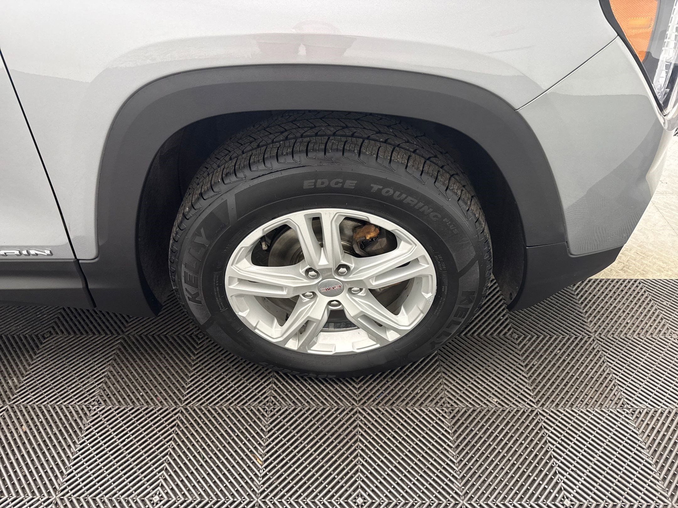 2024 Gmc Terrain SLE photo 23
