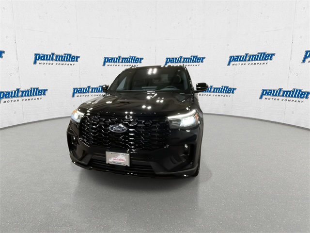 2026 Ford Explorer ST-Line photo 4