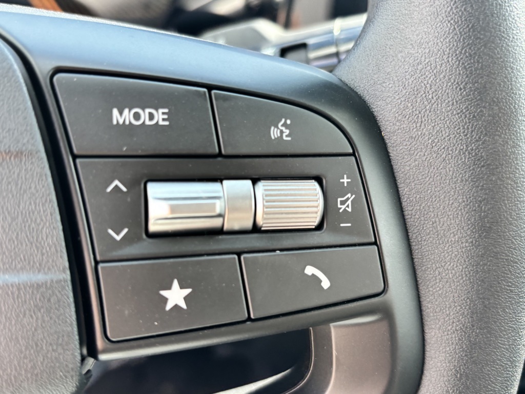2025 Kia K4 LXS photo 11