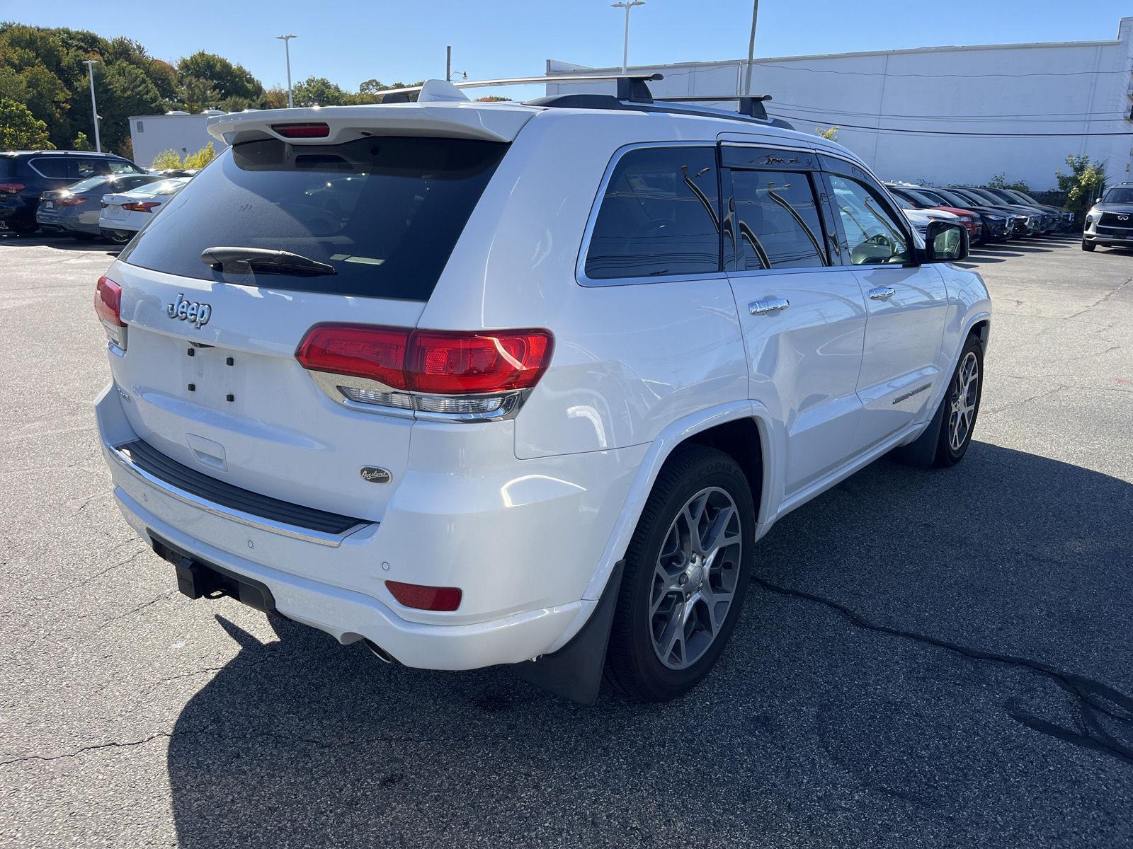 2019 Jeep Grand Cherokee Overland photo 3