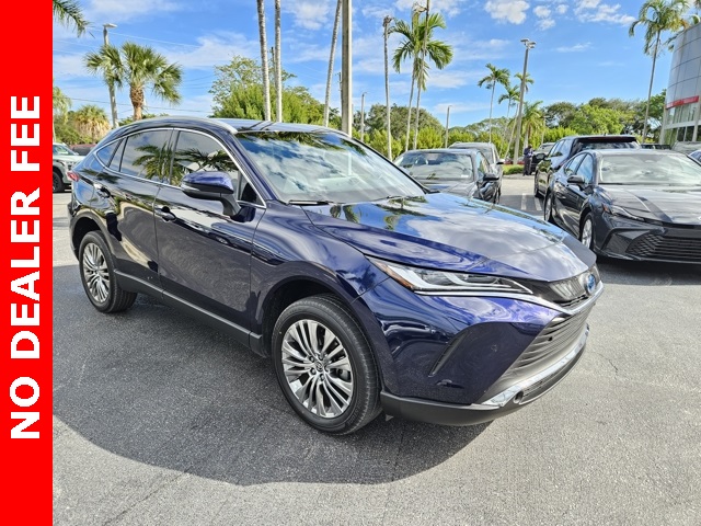 2023 Toyota Venza XLE's photo