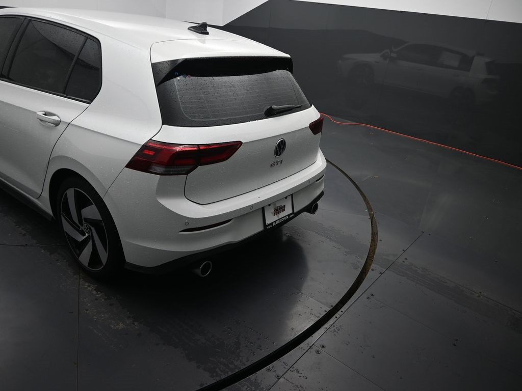 2024 Volkswagen Golf GTI S photo 5