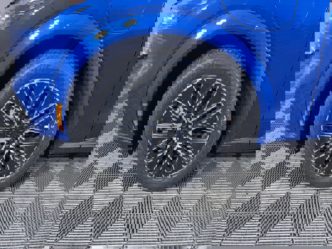 2025 Ford Mustang Mach-E Premium photo 23