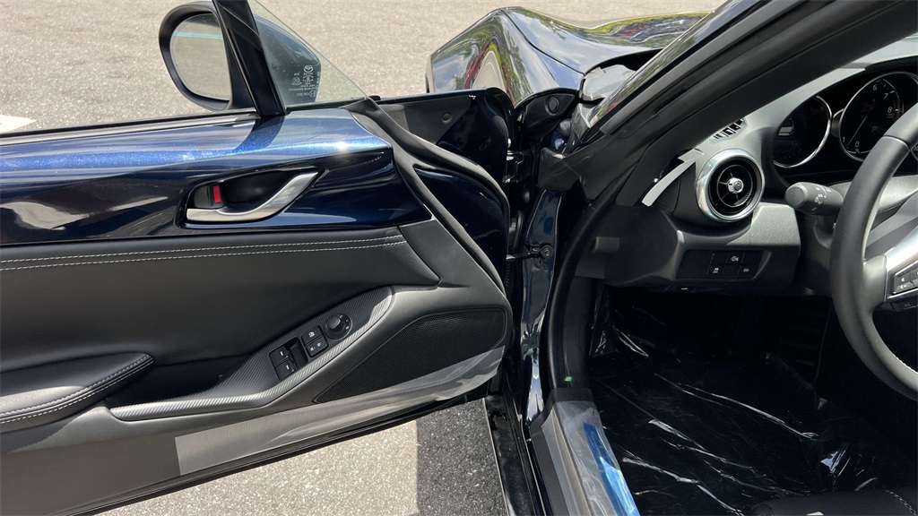 2025 Mazda MX-5 Miata Miata Grand Touring photo 17