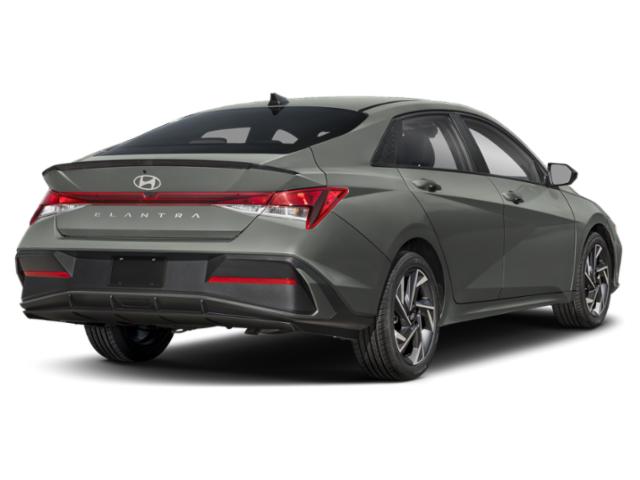 2025 Hyundai Elantra SEL Sport photo 3