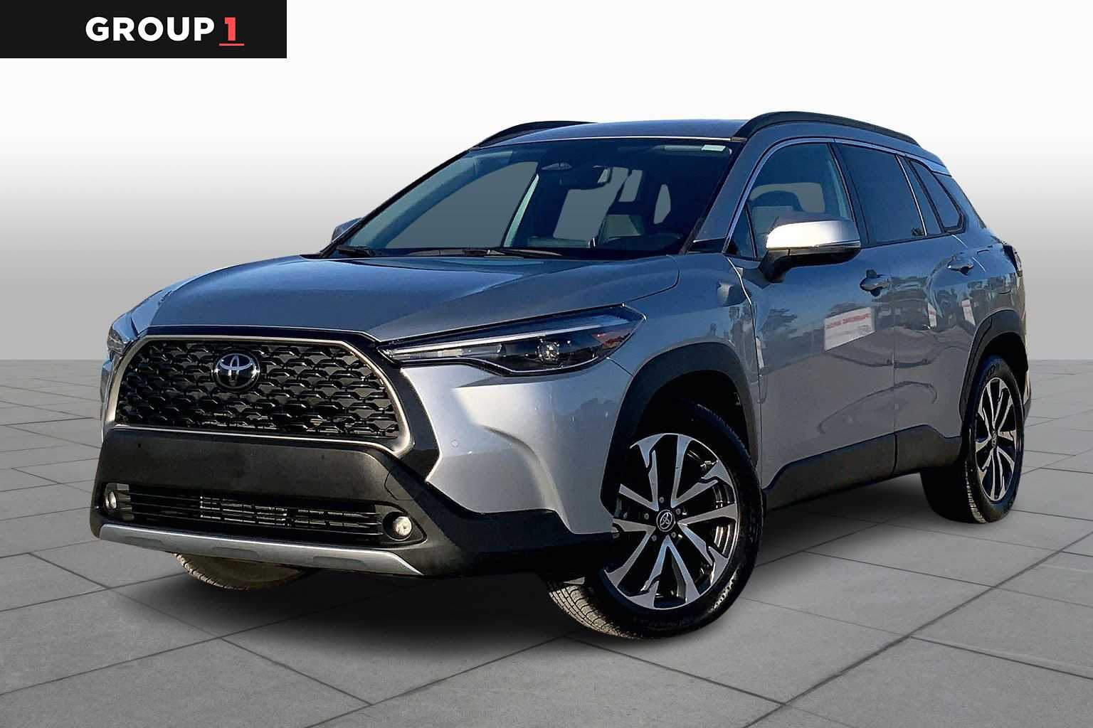 2024 Toyota Corolla Cross XLE's photo