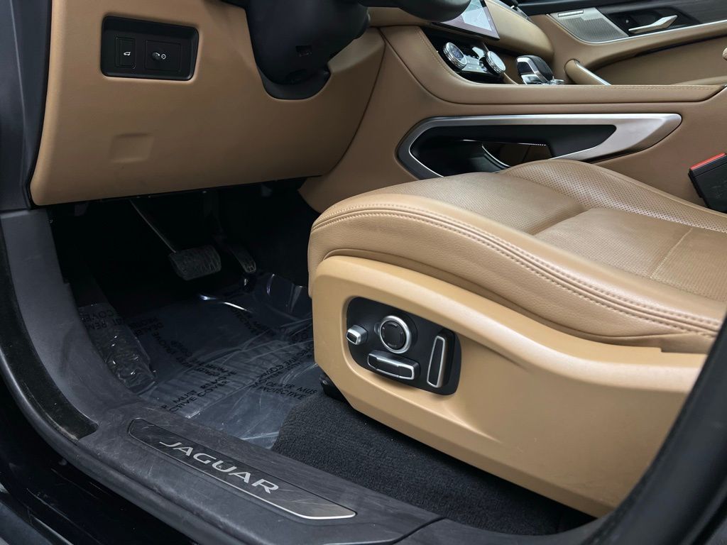 2022 Jaguar F-PACE P250 S photo 41