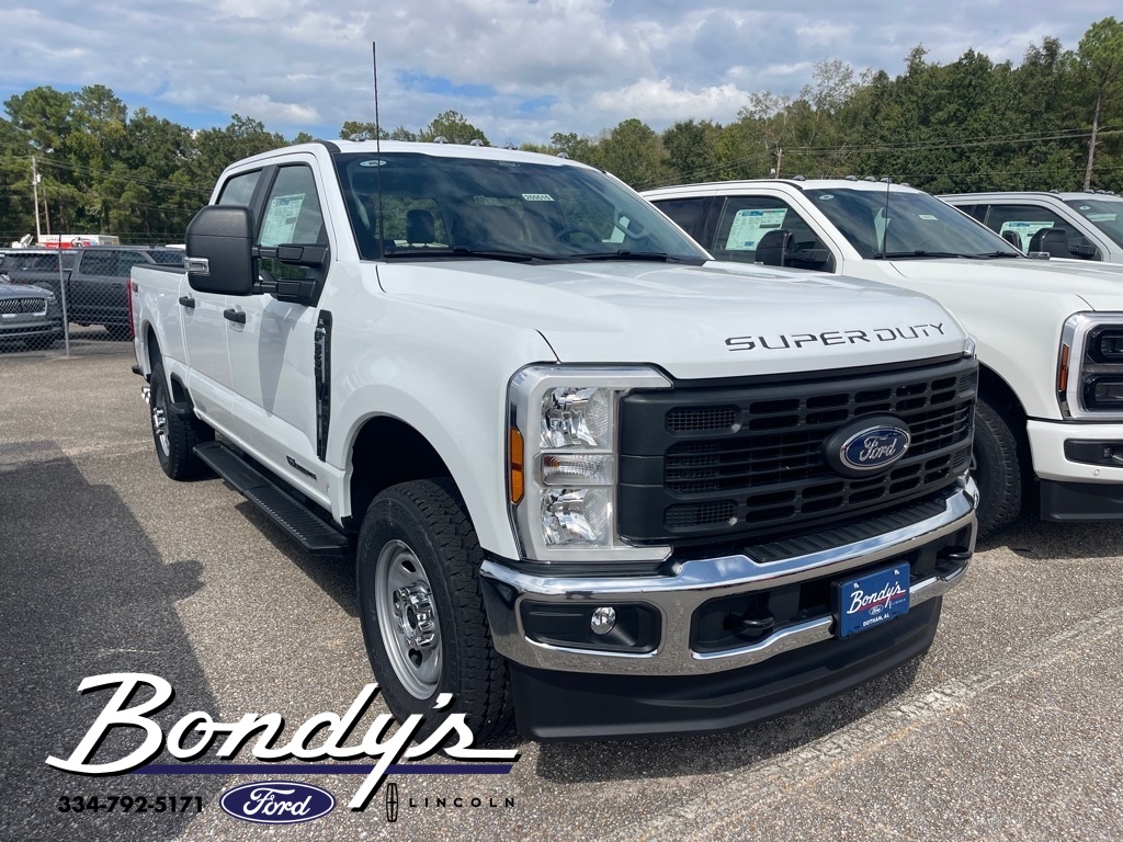 2026 Ford F-350 Super Duty XL's photo