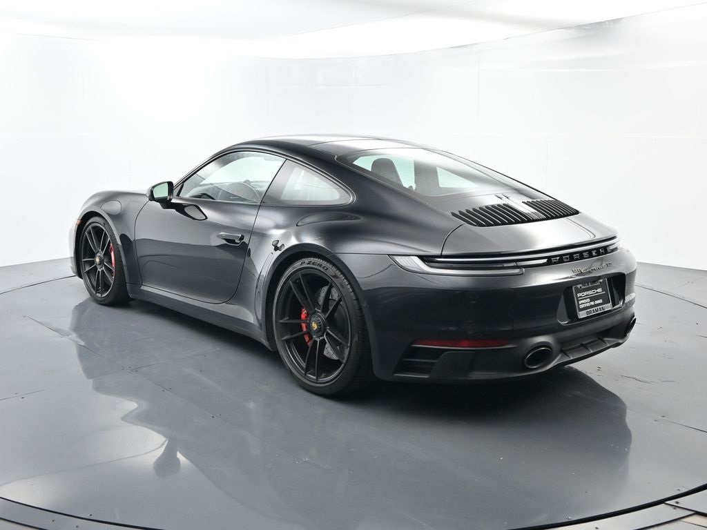 2024 Porsche 911 GTS photo 2