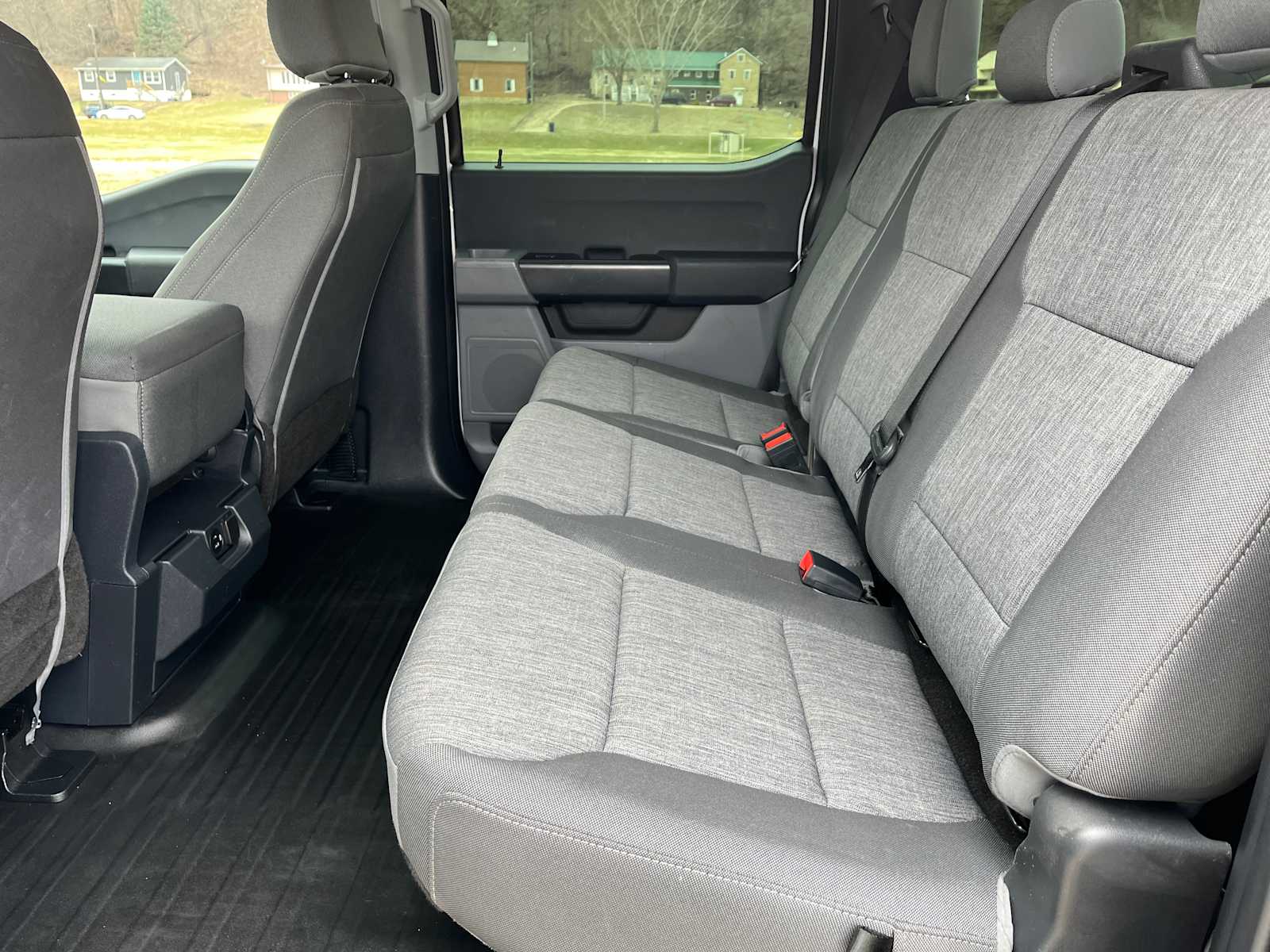2022 Ford F-150 XL photo 11