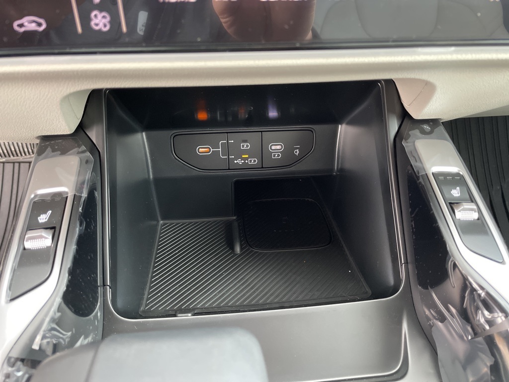 2025 Kia Sorento S photo 25