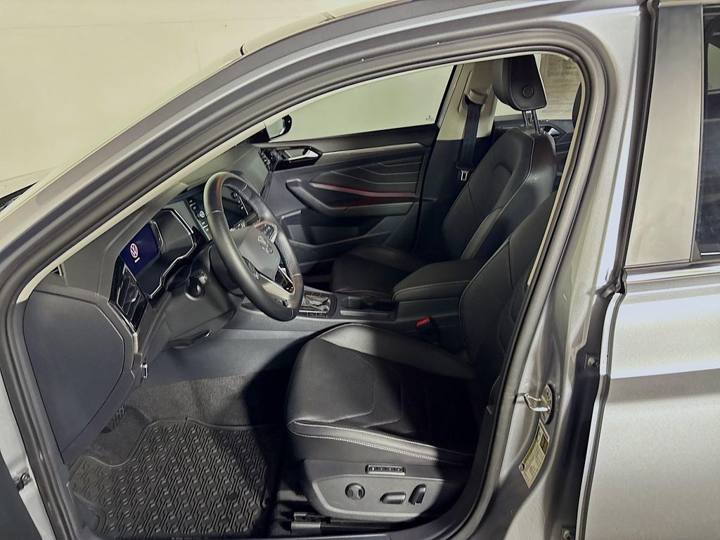 2023 Volkswagen Jetta 1.5T SEL photo 11