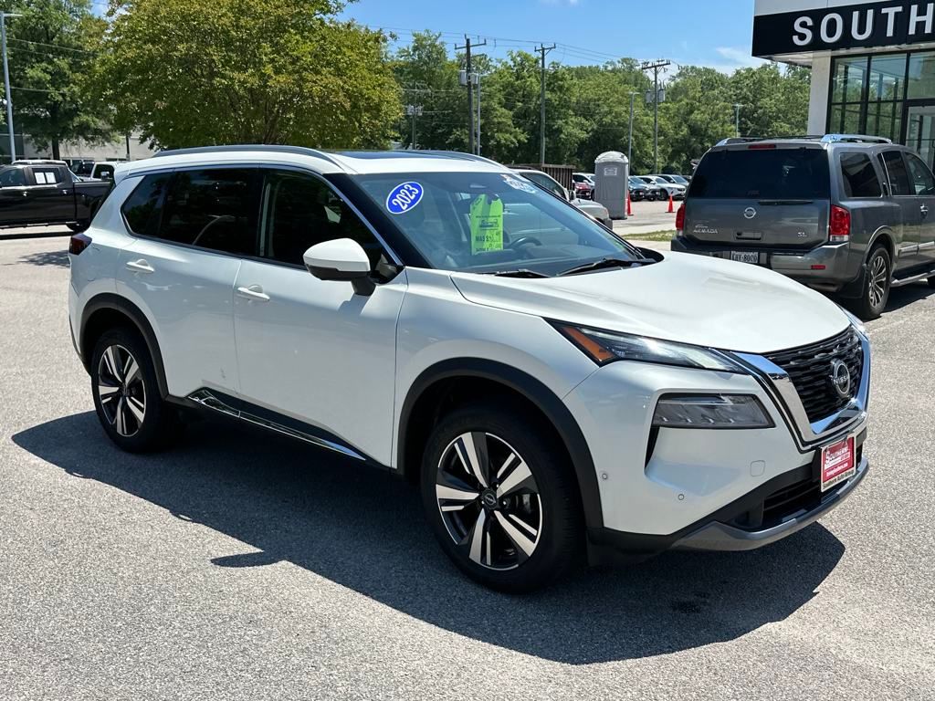 2023 Nissan Rogue SL photo 4