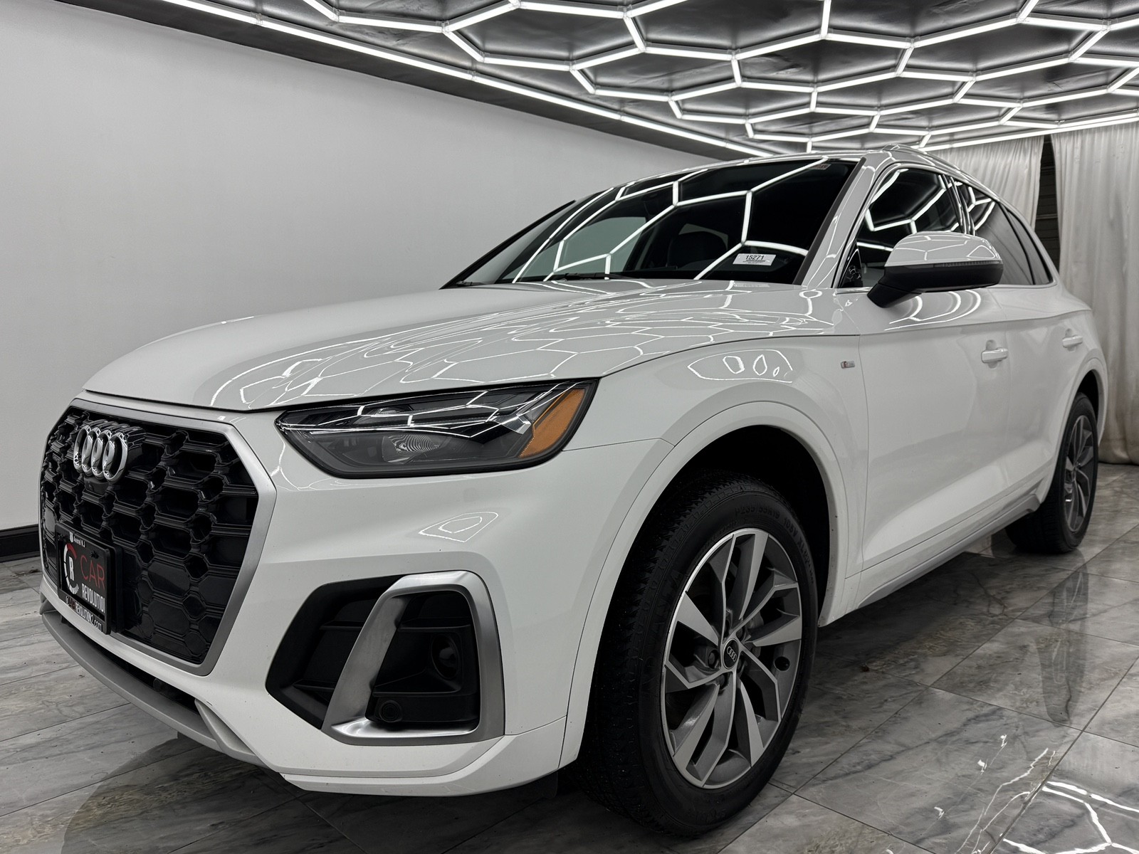 2023 Audi Q5 S line Premium Plus photo 2