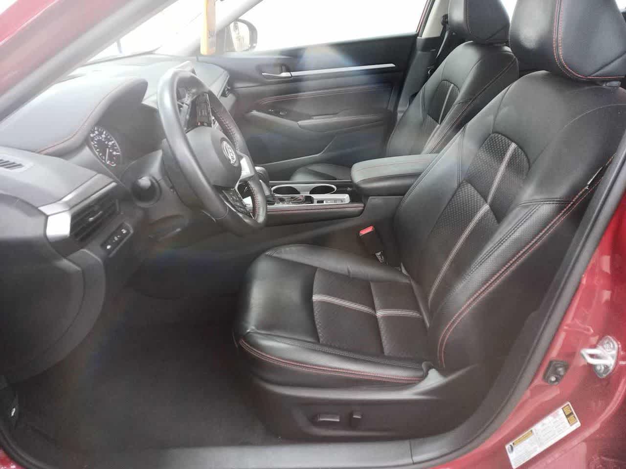 2023 Nissan Altima 2.5 SR photo 4