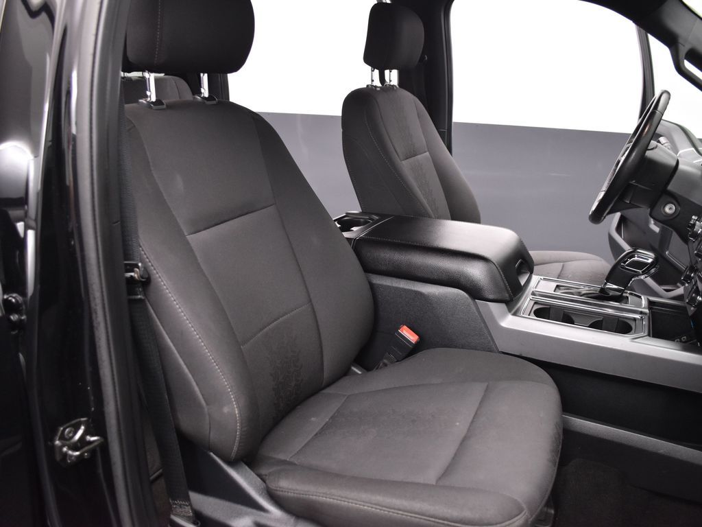 2020 Ford F-150 XLT photo 23