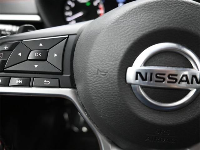 2022 Nissan Altima 2.5 SR photo 22