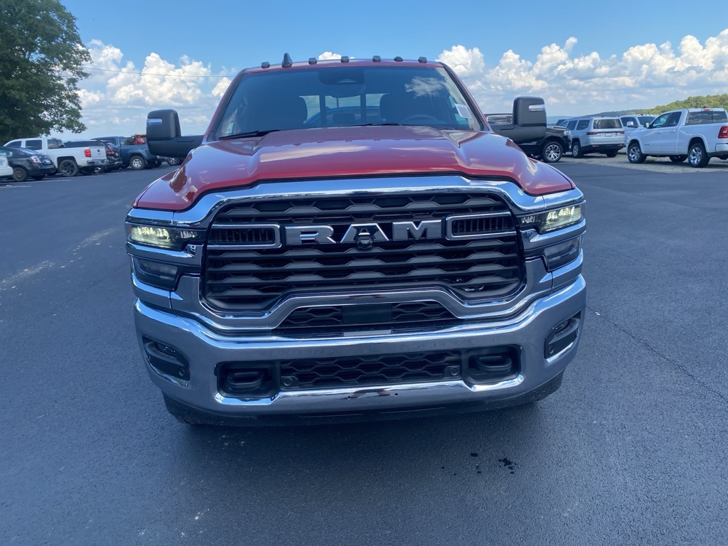 2025 Ram 2500 Tradesman photo 2