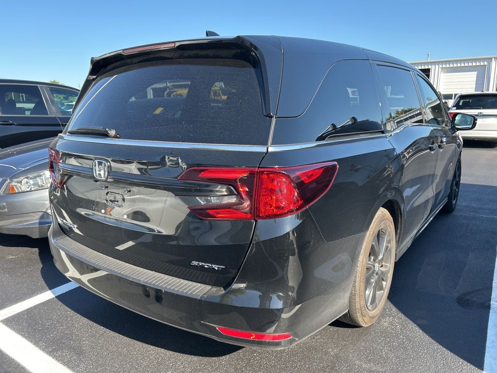 2023 Honda Odyssey Sport photo 3