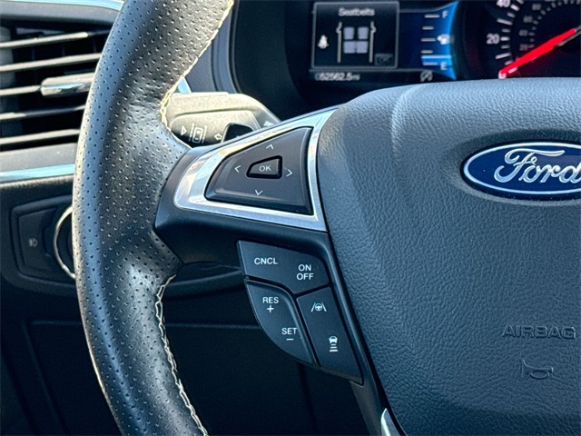 2022 Ford Edge ST photo 21