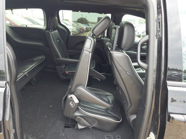 2021 Chrysler Pacifica Limited photo 15