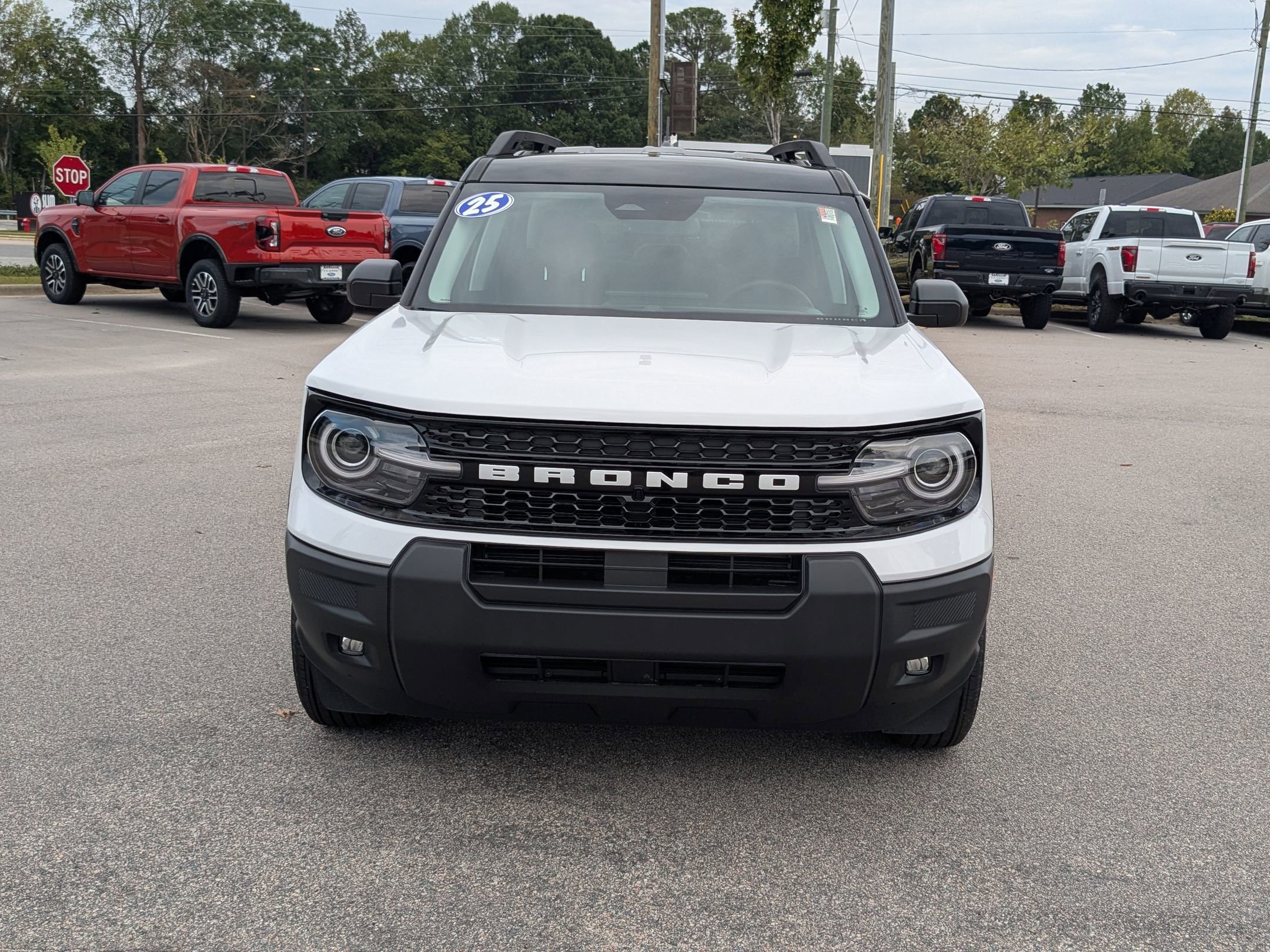 2025 Ford Bronco Sport Outer Banks photo 2