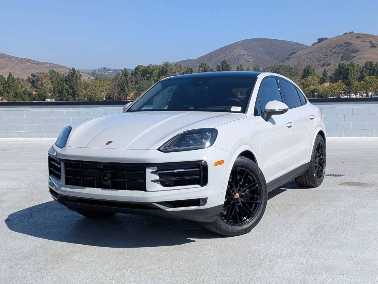 2026 Porsche Cayenne Coup Base's photo