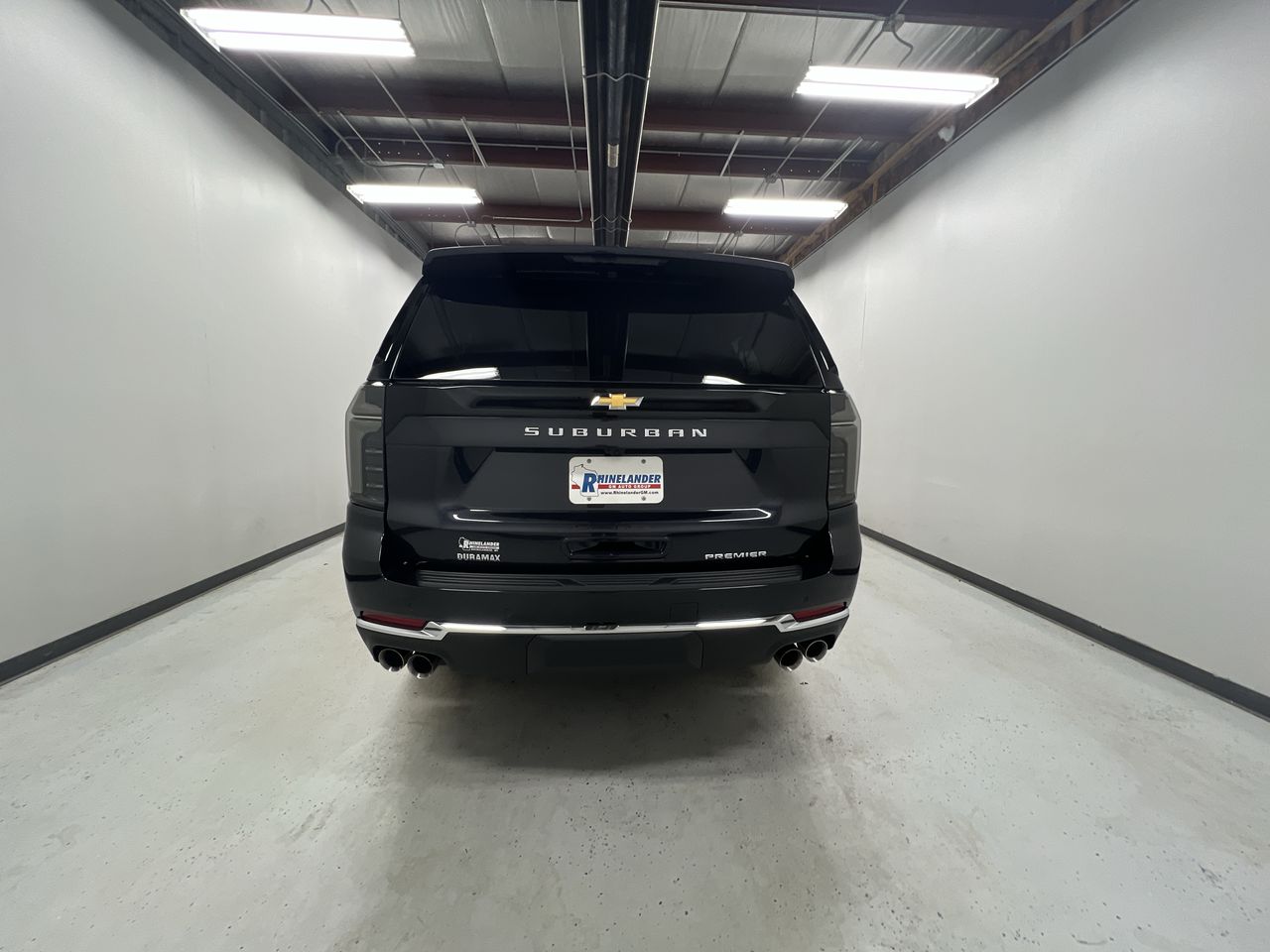 2025 Chevrolet Suburban Premier photo 7