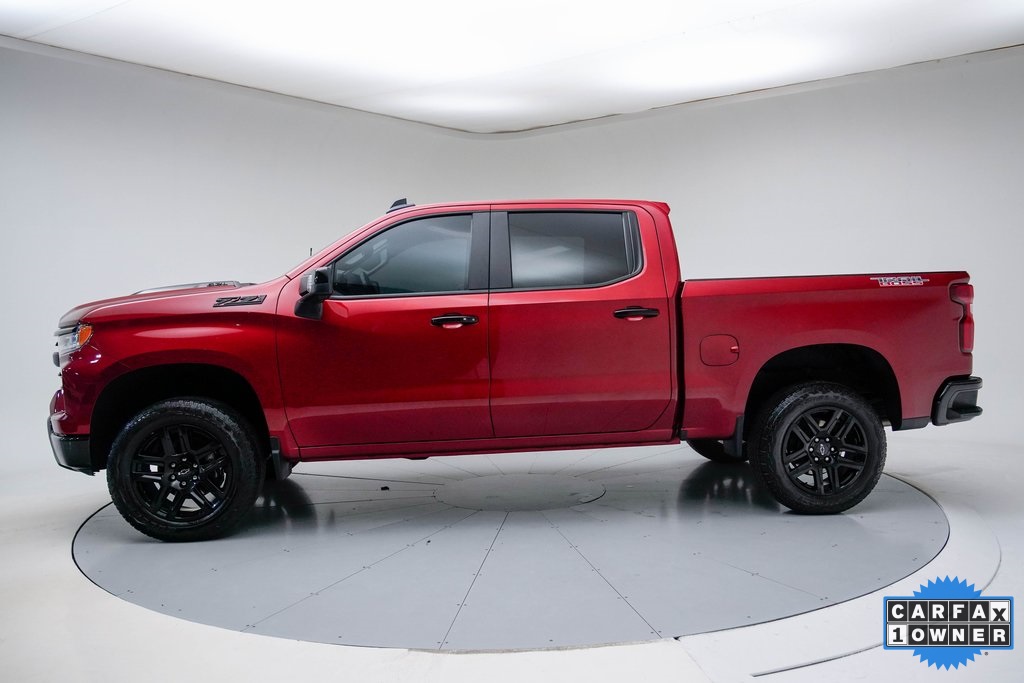2024 Chevrolet Silverado 1500 LT Trail Boss photo 2