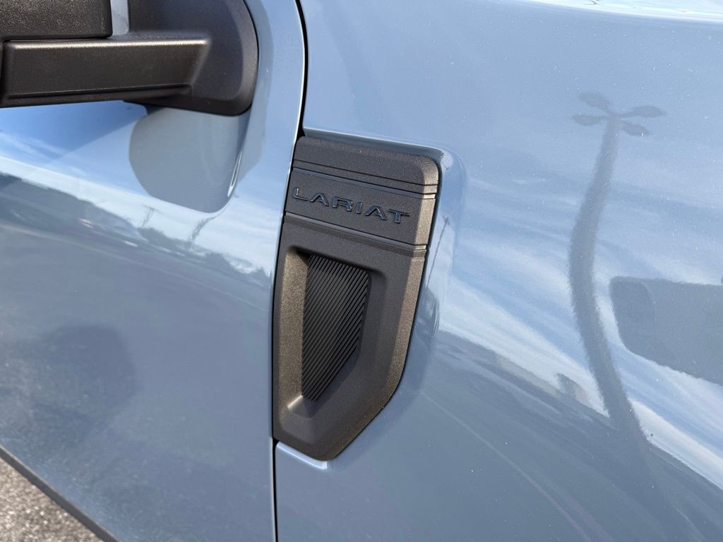 2024 Ford Maverick Lariat photo 4