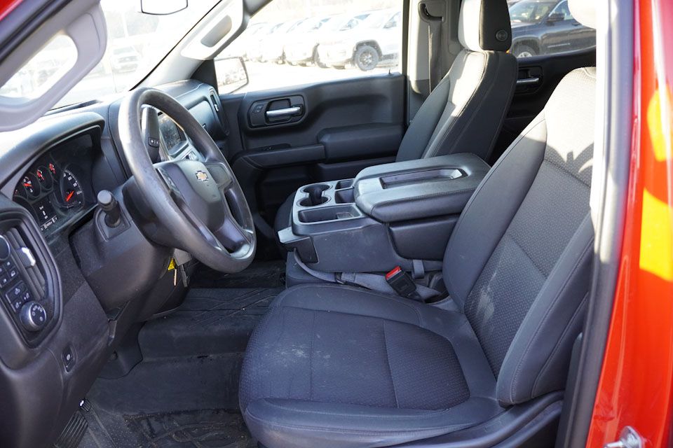 2021 Chevrolet Silverado 1500 Custom photo 4