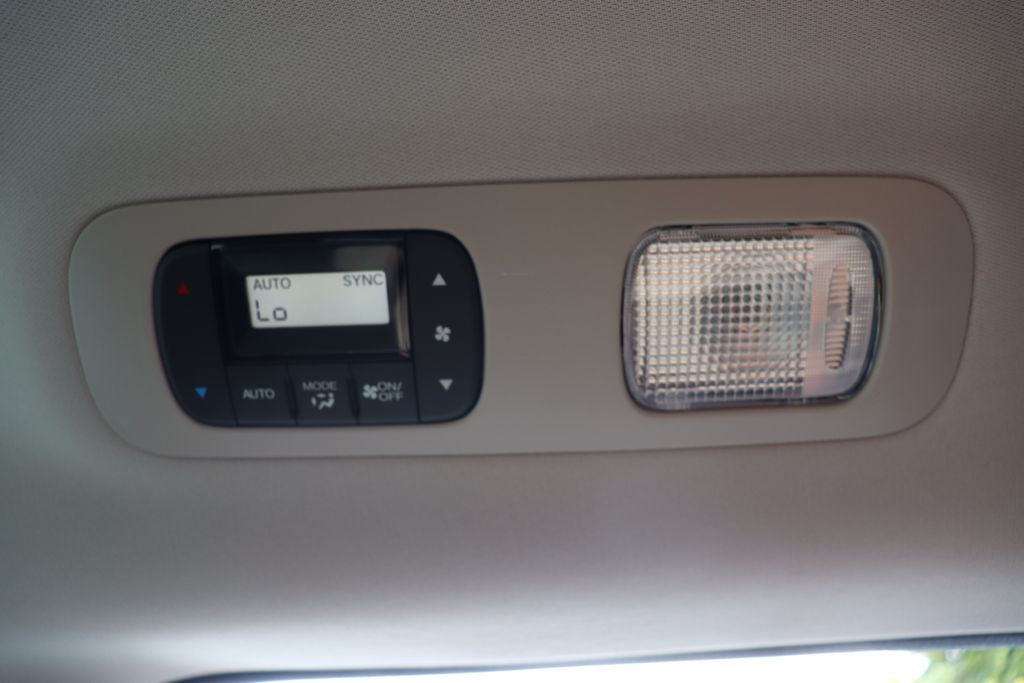 2026 Honda Odyssey Elite photo 15