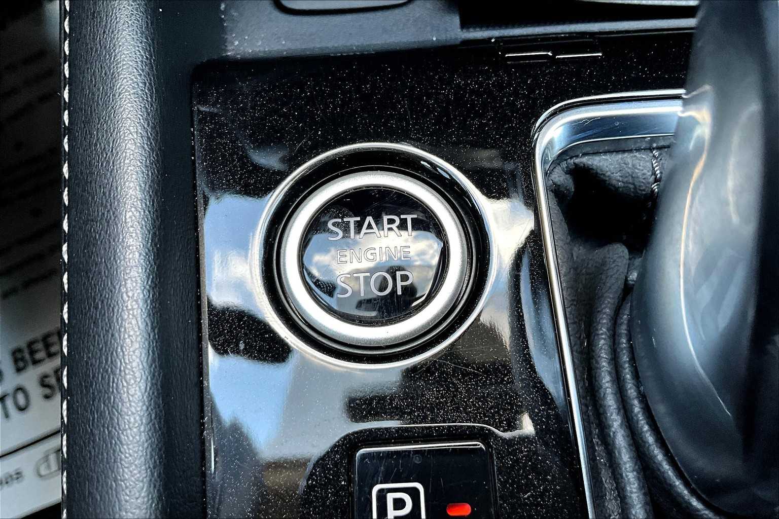 2024 Nissan Kicks SV photo 29