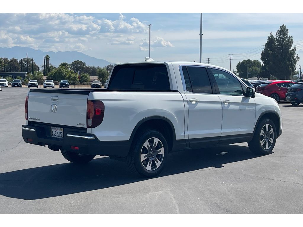 2019 Honda Ridgeline RTL-T photo 6