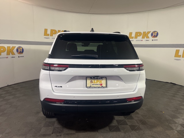 2025 Jeep Grand Cherokee Altitude X photo 4