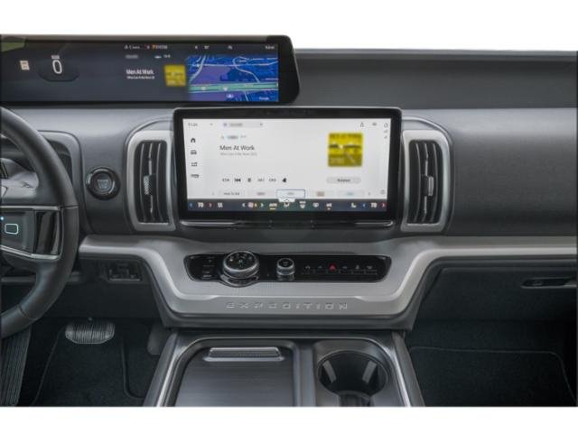 2025 Ford Expedition photo 8